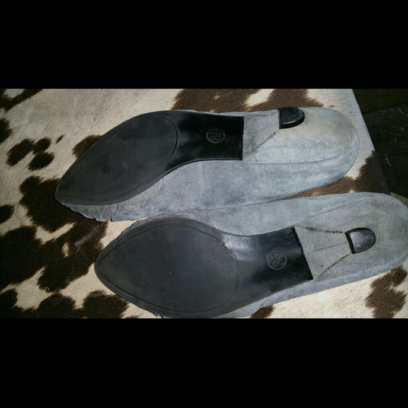 Shoes - Picture 2 of 2