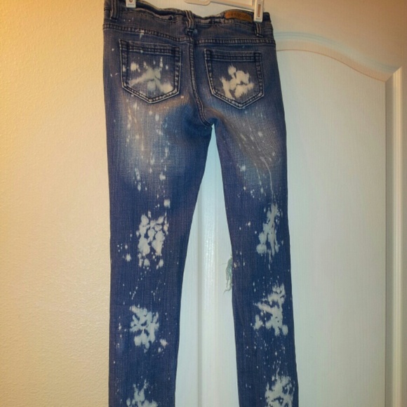 Mudd Ripped Jeans - Picture 2 of 3