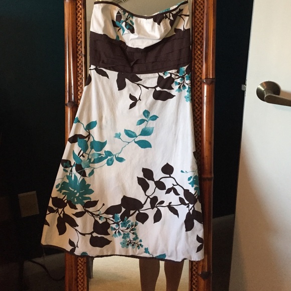 Strapless dress