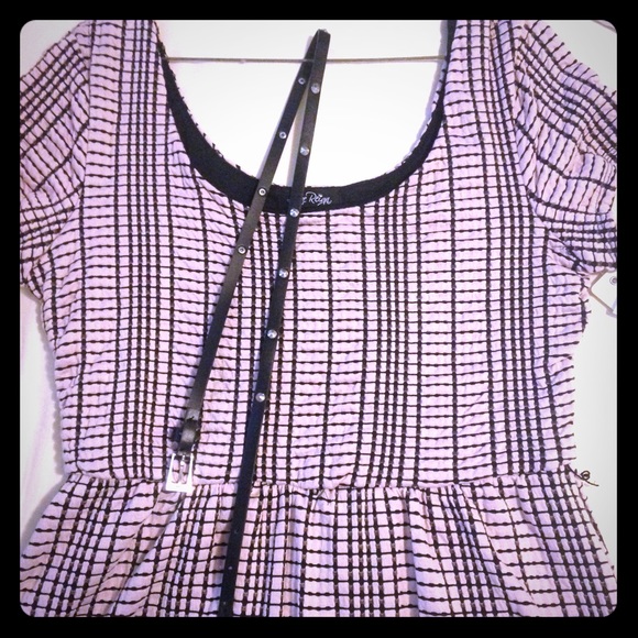 Love Reigns belted dress