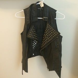 Vest never worn