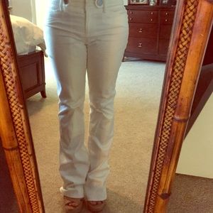 White cache pants