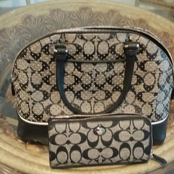 AUTHENTIC COACH Purse and Wallet