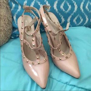 Pink nude rock stud hells