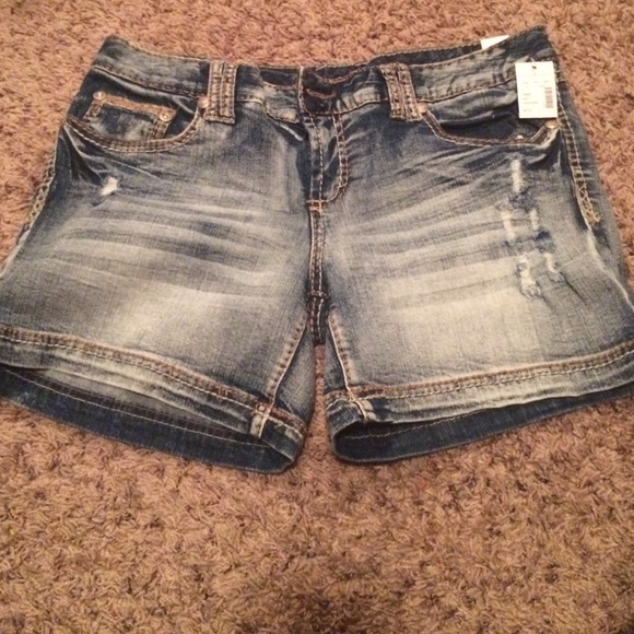 🚫sold🚫 Maurice's shorts size 9/10 stretch