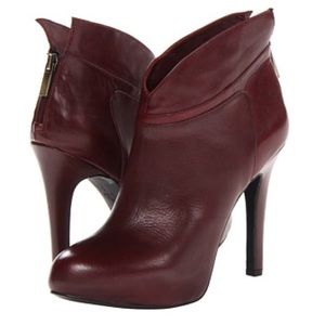 Jessica Simpson ankle boots in wine