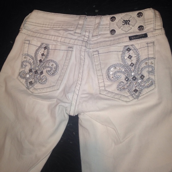 White Capri miss me jeans