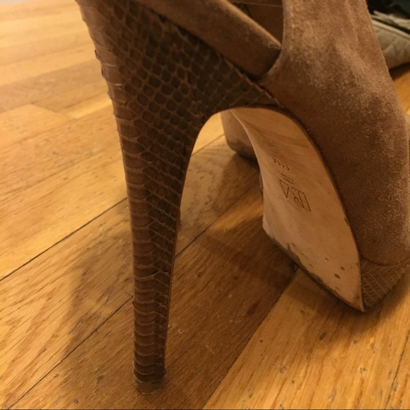 Pella Moda - Picture 2 of 4