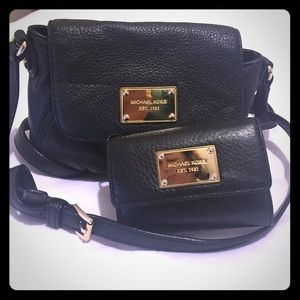 MICHAEL KORS MATCHING WALLET & CROSS BODY PURSE