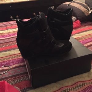 Sneaker Wedges ‼️