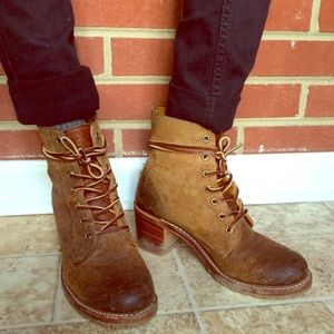 Frye Sabrina 6G