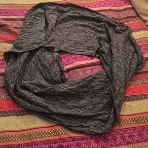 VS Infinity Scarf