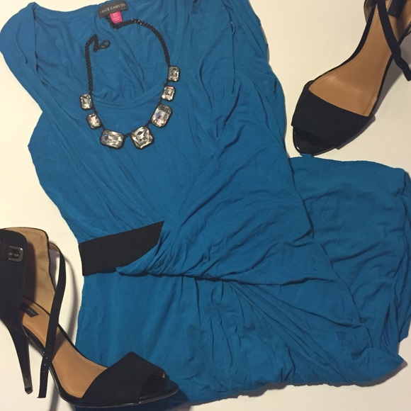 Vince Camuto Dresses & Skirts - Vince Camuto Asymmetrical teal Dress size xs