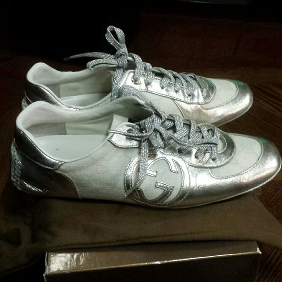 Sneakers - Picture 2 of 4