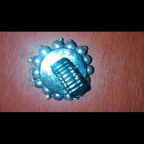 Gray ring - Picture 3 of 3