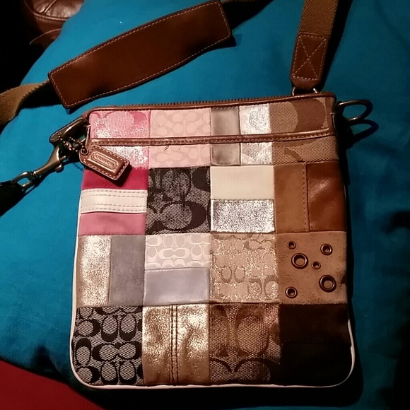 Coach signature patchwork swing crossbody bag - Picture 1 of 4
