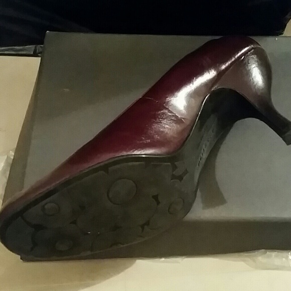 Kenneth Cole pump - Picture 2 of 4