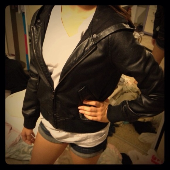 Bundle - Picture 3 of 4