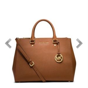 Michael kors satchel in PURPLE!