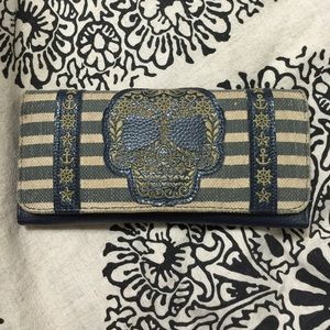 Skull and anchor wallet