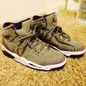 Jordan's/grey/purple Mens