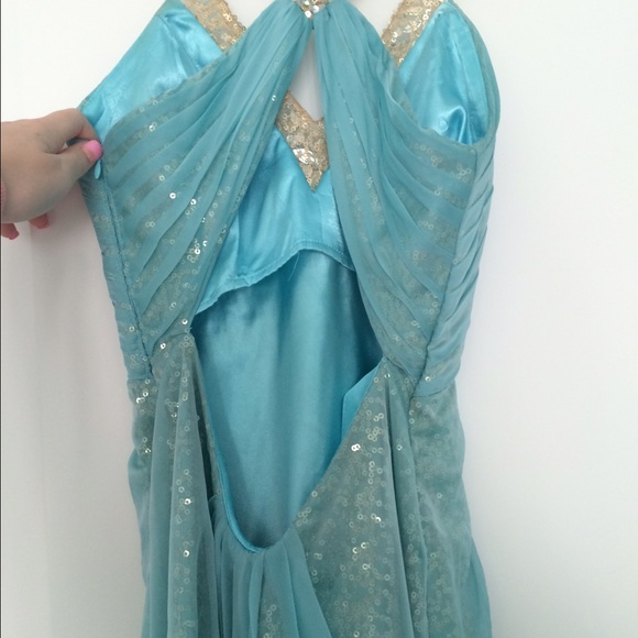 Prom Dress - Picture 2 of 4