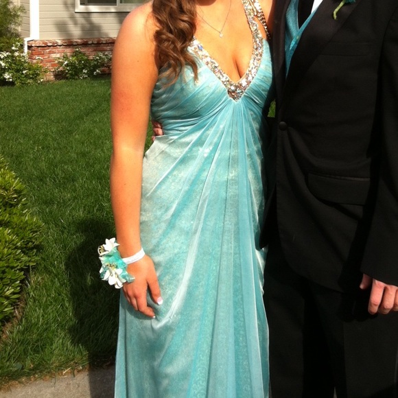 Prom Dress - Picture 4 of 4