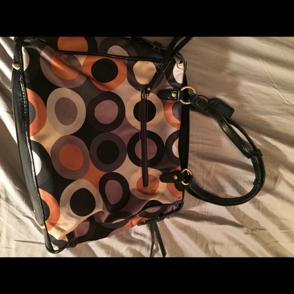 Purse - Picture 3 of 4