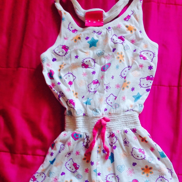 Hello kitty jumpsuit for a 5 years old girl
