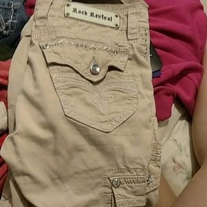 FINAL PRICE DROP. Rock revival capris