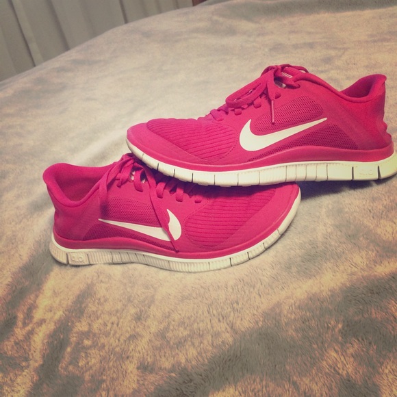 Pink Nike free runs