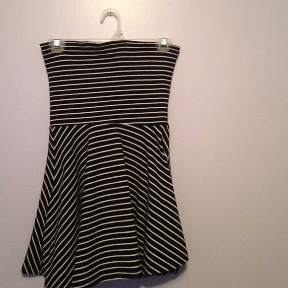 Mini tube top black and white striped dress