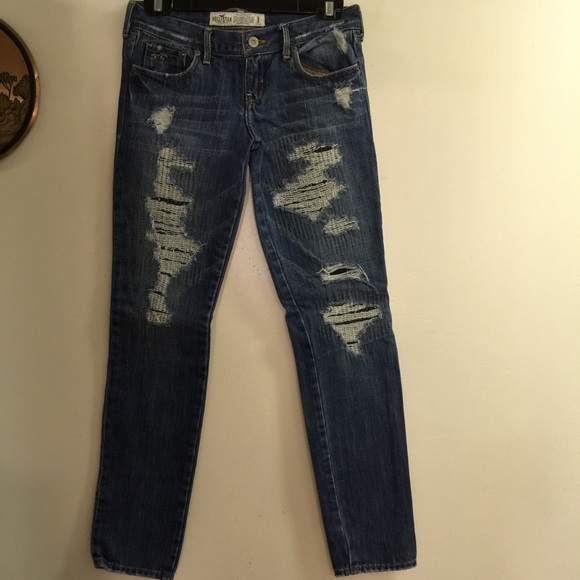 Hold BOGO 50% Off Hollister Distressed Jeans 3 - Picture 2 of 4