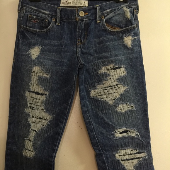 Hold BOGO 50% Off Hollister Distressed Jeans 3 - Picture 3 of 4