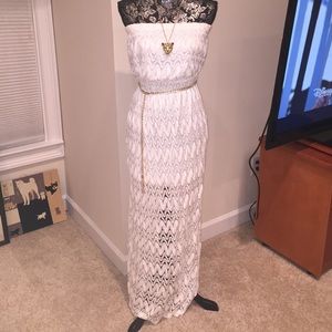 Long white dress💃⚪️