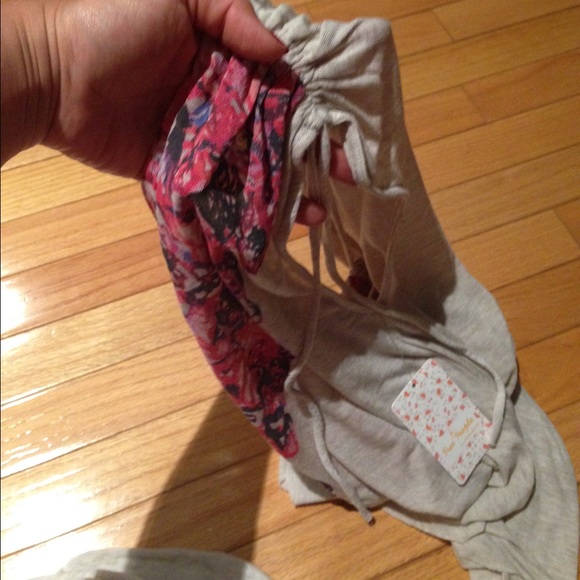 ➡️price FIRM➡️ Free People top NWT size L - Picture 4 of 4