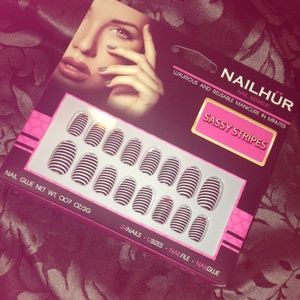 NailHur Sassy Stripes
