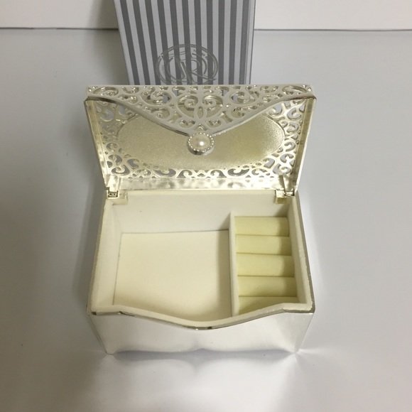 Jewelry Things Remembered Jewelry Box Poshmark