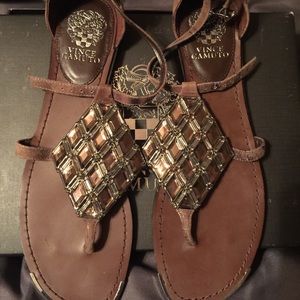 Beautiful Vince Camuto flat sandals