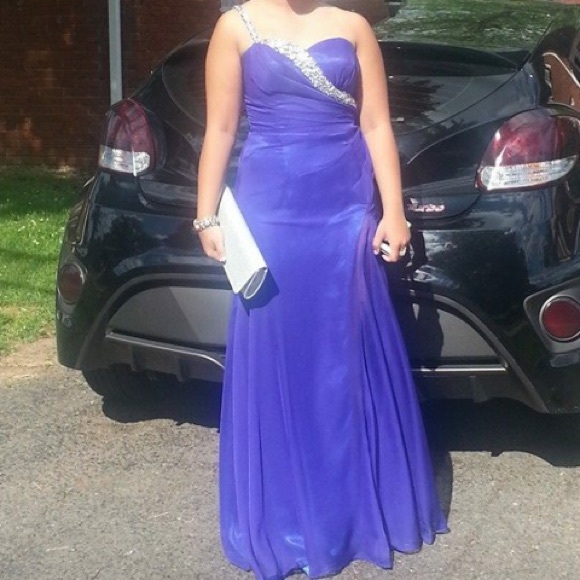 PROM DRESS - Picture 1 of 3