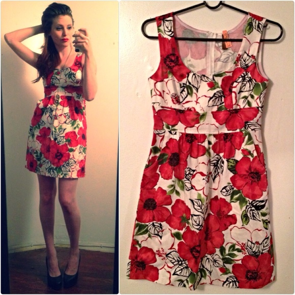 Lovely Day USA Dresses & Skirts - 🔥3 FOR $20! Lovely Day USA Floral Dress