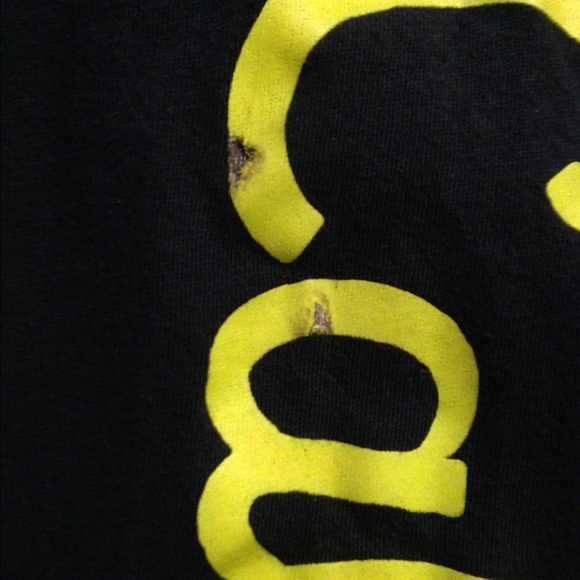 Hollister v-neck - Picture 4 of 4