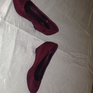 Maroon low wedges