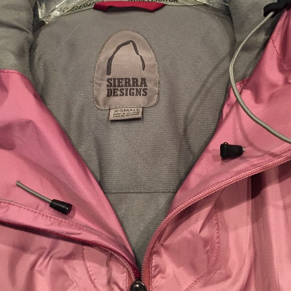 Pink hooded Jacket wind breaker - Picture 3 of 3