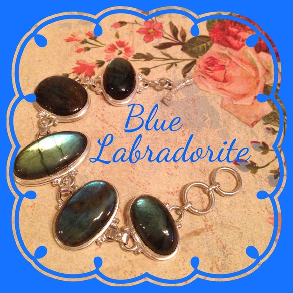 Blue Labradorite Silver Bracelet - Picture 2 of 2