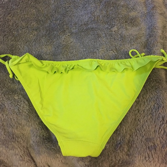 Lime Green Ruffle Bikini Set - Picture 3 of 3