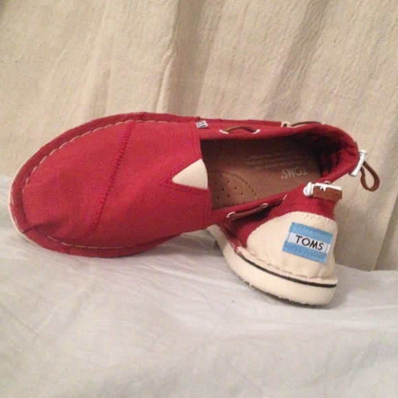 NWOT TOMS! Red and white Biminis size 7W!