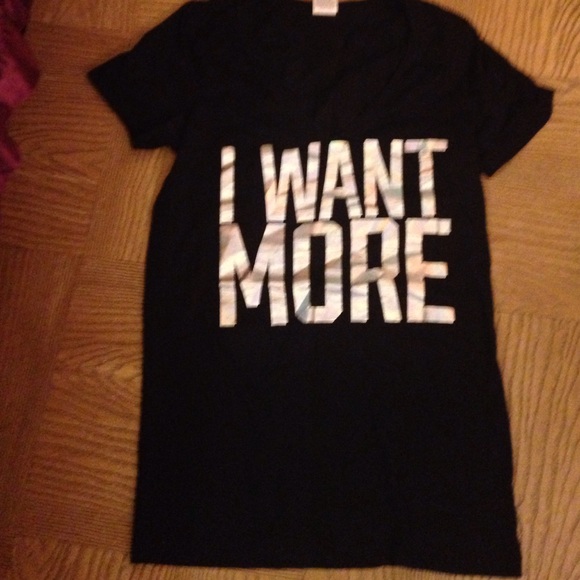Victoria Secret PINK T-shirt