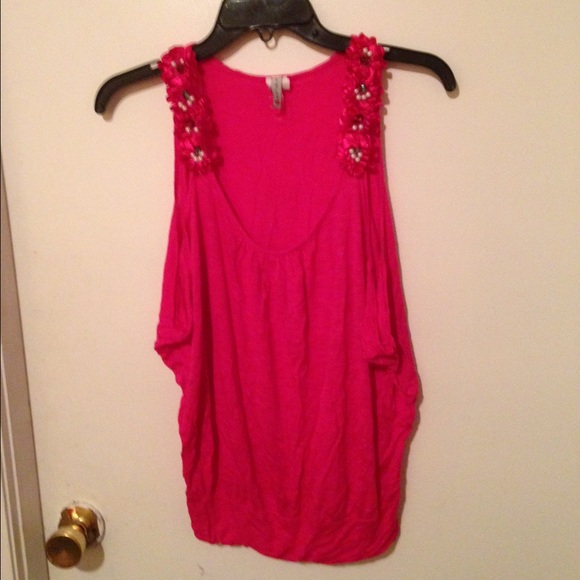 Pink beaded tank medium