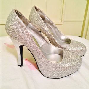 Silver sparkly heels. Worn once for prom ☺️